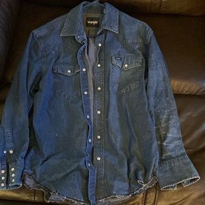Men’s Wrangler Button Down Shirt